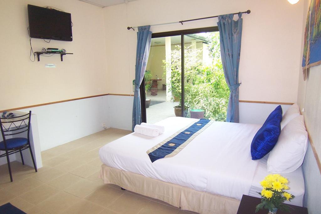 Nai Yang Beach Phuket Airport Overnight Hotel חדר תמונה